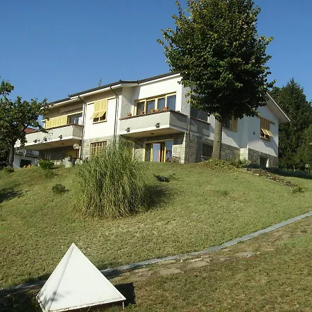 Tra Le Colline Apartment *